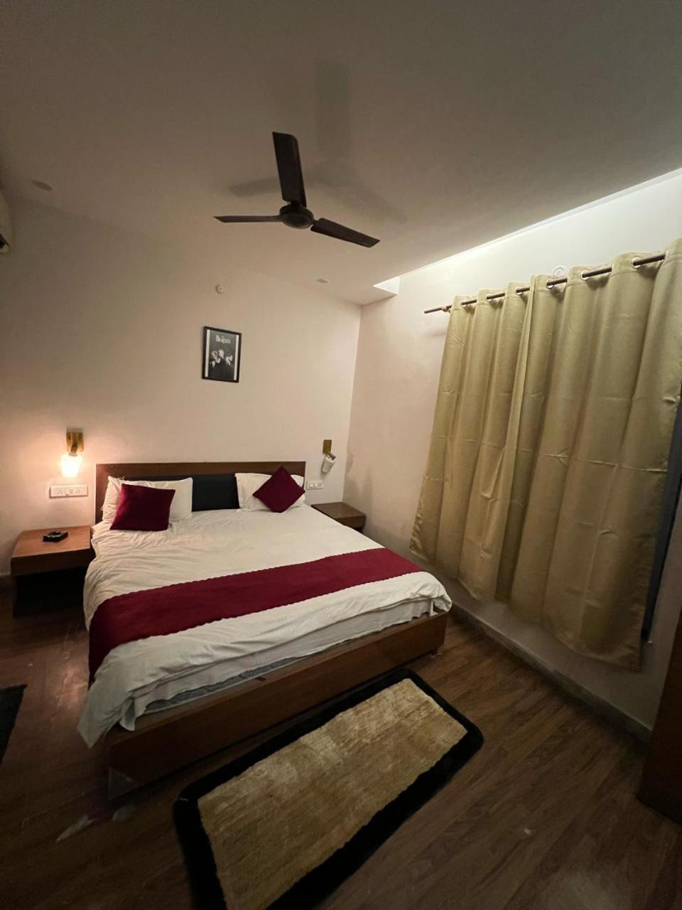 Unplan Hostel Rishīkesh Zewnętrze zdjęcie